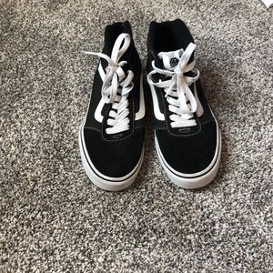 Men’s Size 8 Vans high top black and white